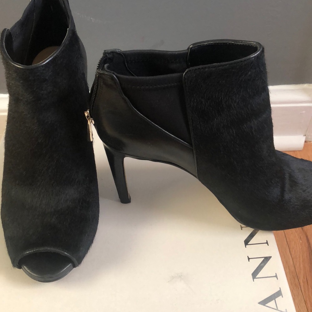 Ann Taylor Vellera Peeptoe Shootie - Picture 3 of 5